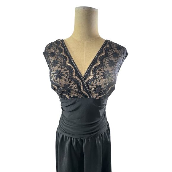 "JESSICA HOWARD" Babydoll Black Lace SZ 8 Dark Romance Goth Sexy Dress Midi - Picture 2 of 11